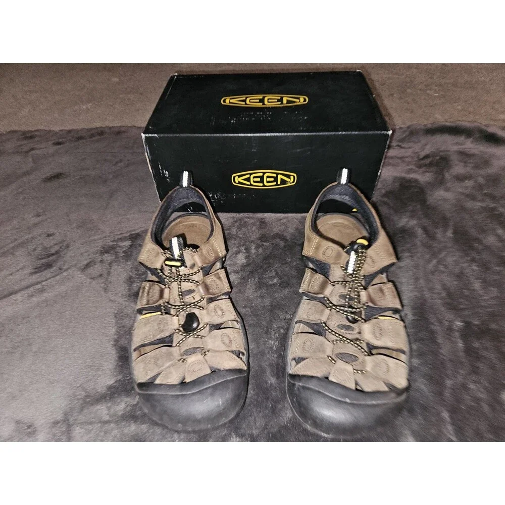 Keen Men's Newport Bison Size 9